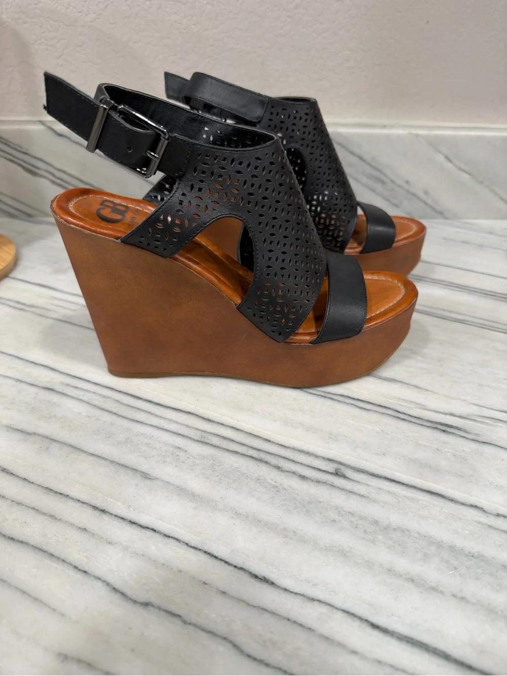 Gianni Bini Black Perforated Leather Wedge Sandals with Brown Platform